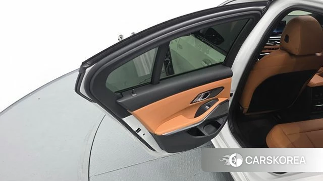 BMW 3 Series (G20) id 4400533 из Кореи 17