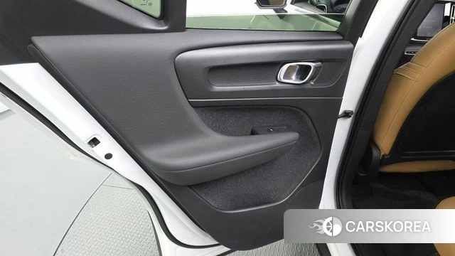 Volvo XC40 id 4464896 из Кореи 17