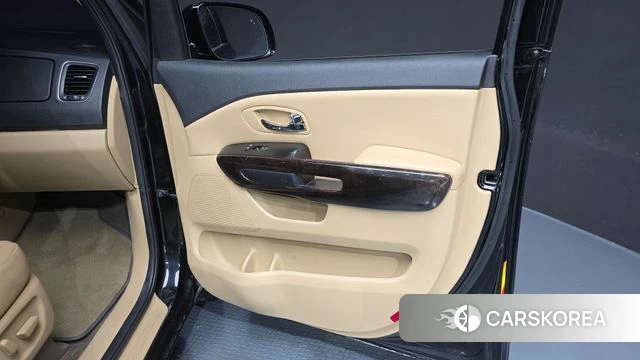 Kia The New Carnival id 4411104 из Кореи 17