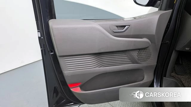 Hyundai Staria id 4330784 из Кореи 17
