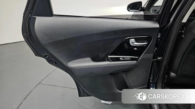 Kia The New Niro id 4918673 из Кореи 17