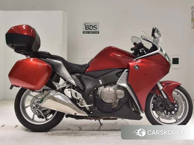 Проданный Honda VFR1200F 2011 из Японии
