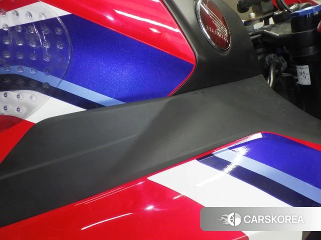 Проданный Honda CBR600RR id 4184736 из Японии, фото 17