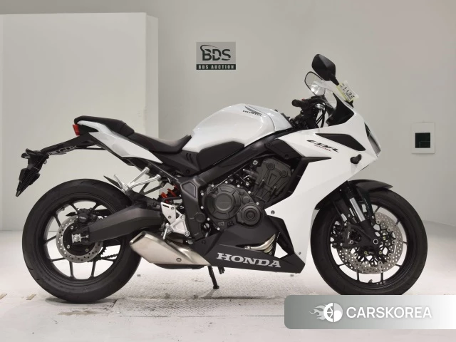 Проданный Honda CBR650R 2023 из Японии
