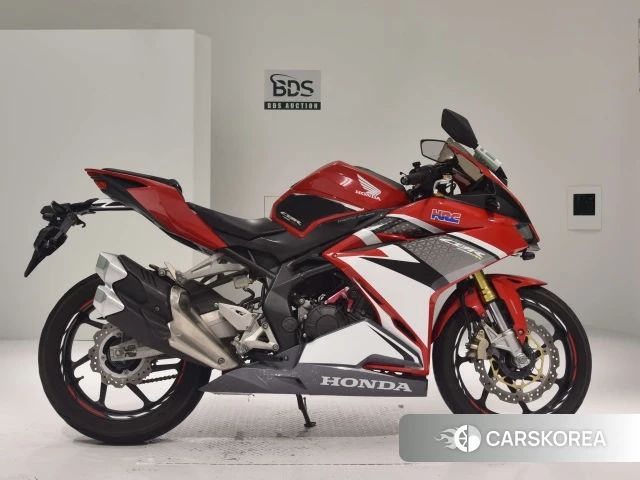 Проданный Honda CBR250RR ABS id 4176412 из Японии