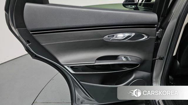 Genesis GV70 id 4402200 из Кореи 17