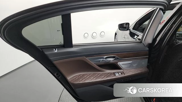 BMW 7 Series (G11) id 4361182 из Кореи 17