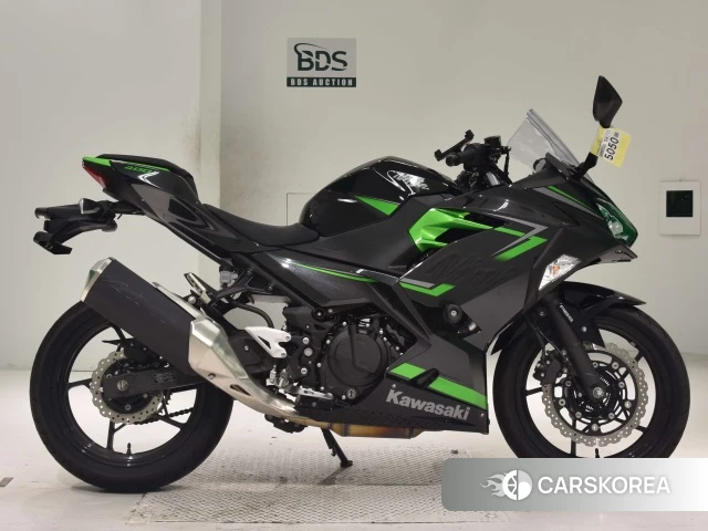 Проданный Kawasaki NINJA 400 2023 из Японии