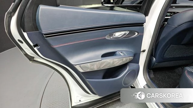 Genesis GV70 id 4731726 из Кореи 17