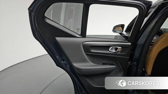 Volvo XC40 id 4534925 из Кореи 17