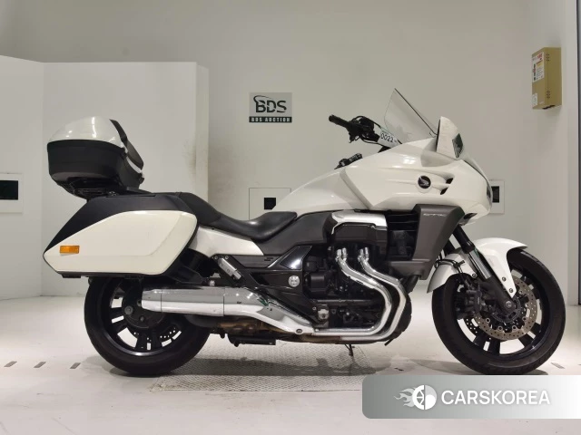 Проданный Honda CTX1300 2014 из Японии