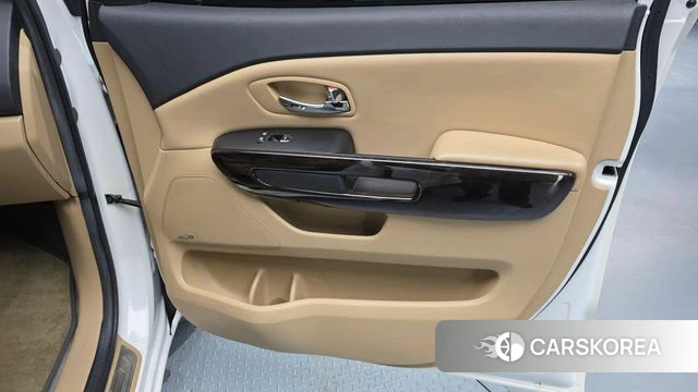 Kia The New Carnival id 4713397 из Кореи 17