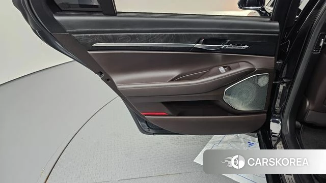 Genesis G90 id 4625960 из Кореи 17