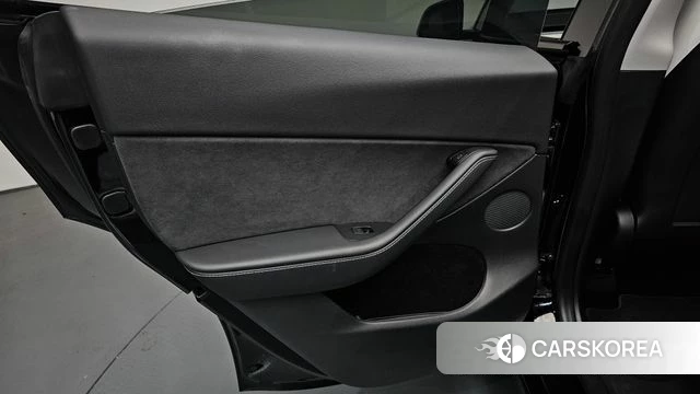 Tesla Model Y id 4505446 из Кореи 17