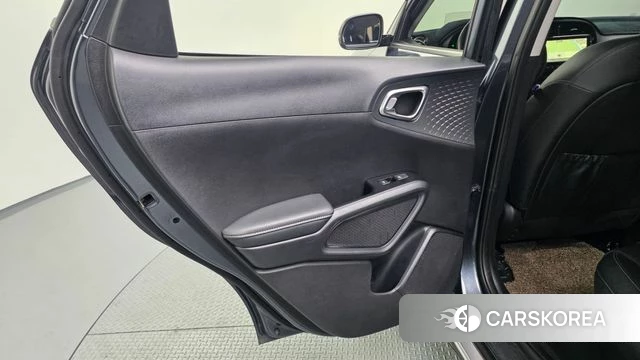 Kia Soul Booster EV id 4339392 из Кореи 17