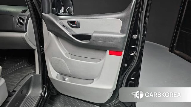 Hyundai The New Grand Starex id 4615054 из Кореи 17