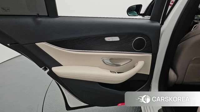 Mercedes-Benz E-Class W213 id 4186168 из Кореи 17