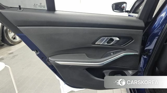 BMW 3 Series (G20) id 4614918 из Кореи 17