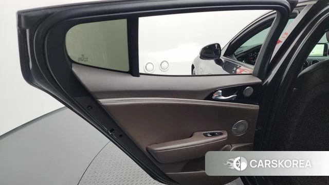 Kia Stinger id 4325901 из Кореи 17