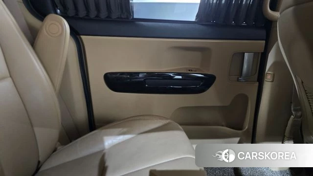 Kia The New Carnival id 4689315 из Кореи 17