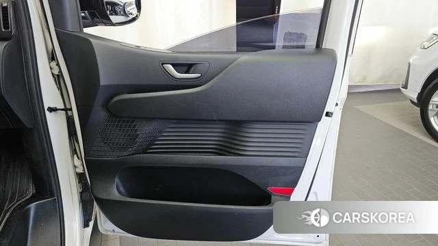 Hyundai Staria id 4872346 из Кореи 17