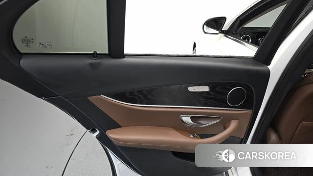 Mercedes-Benz E-Class W213 id 4586925 из Кореи 17