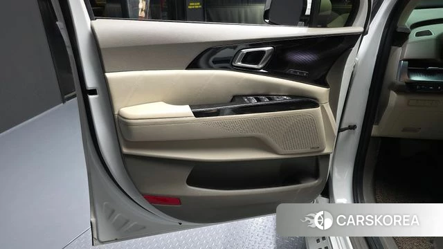 Kia Carnival 4th generation id 4593117 из Кореи 17