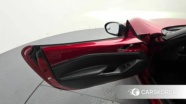 Mazda MX-5 MIATA id 4562436 из Кореи 17