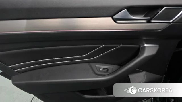 Volkswagen Passat GT (B8) id 4309495 из Кореи 17