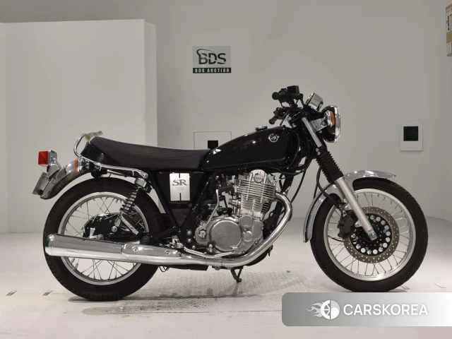 Проданный Yamaha SR400 id 4177207 из Японии