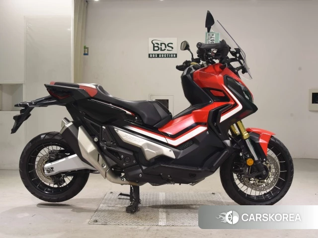Проданный Honda X-ADV 750 2017 из Японии