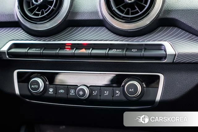 Audi Q2L id 4298245 из Китая 17