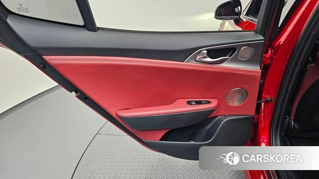 Kia Stinger id 4435077 из Кореи 17