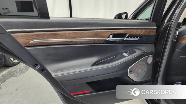 Genesis G90 id 4595580 из Кореи 17