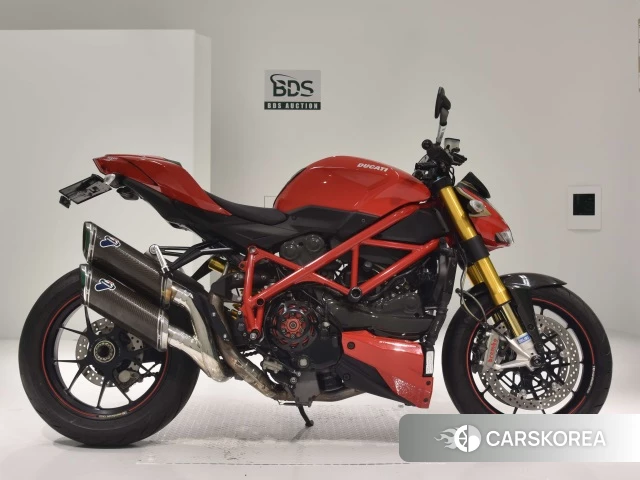 Проданный Ducati STREETFIGHTER 1098 S 2011 из Японии