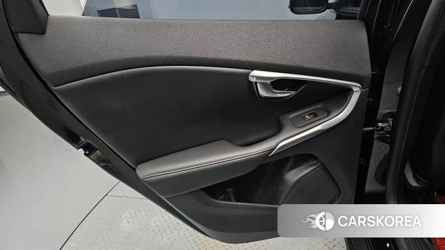 Volvo V40 Cross-Country id 4482923 из Кореи 17