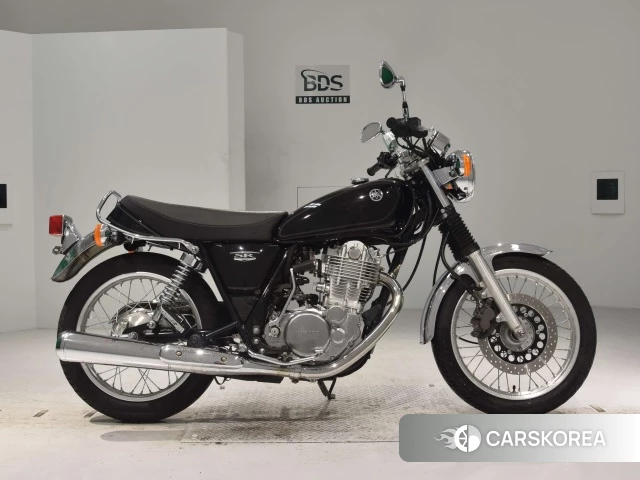 Проданный Yamaha SR 400 2015 из Японии, фото 2