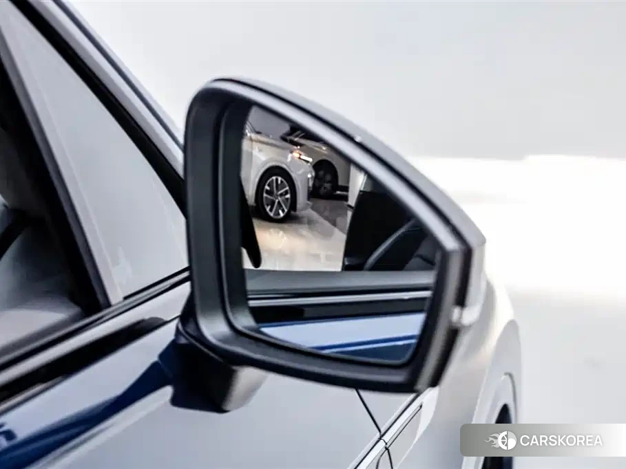 Volkswagen Touareg id 4570746 из Китая 17