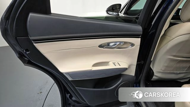 Genesis GV70 id 4573348 из Кореи 17