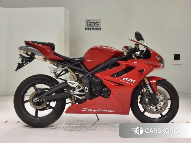 Проданный Triumph DAYTONA 675 2011 из Японии, фото 2