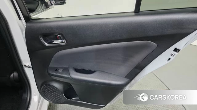 Toyota Prius 4th Generation id 4323063 из Кореи 17
