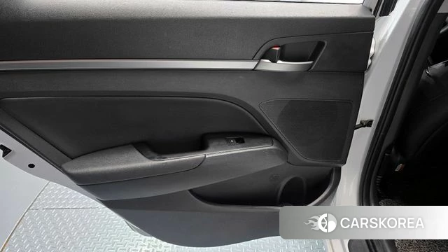 Hyundai Avante AD id 4225634 из Кореи 17