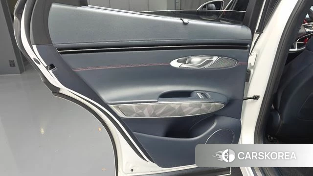 Genesis GV70 id 4593691 из Кореи 17