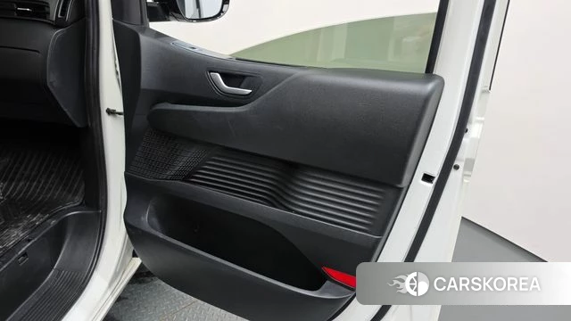Hyundai Staria id 4880918 из Кореи 17