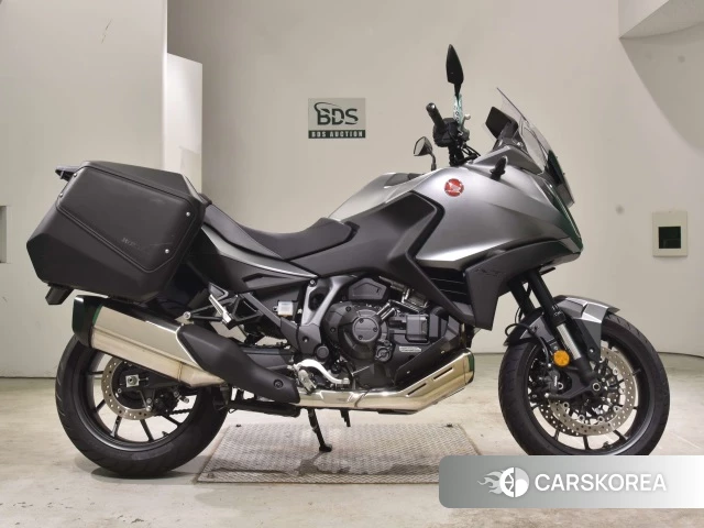 Проданный Honda NT1100 2023 из Японии, фото 2