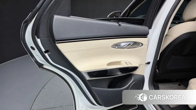 Genesis GV70 id 4542272 из Кореи 17