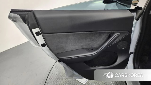 Tesla Model Y id 4706543 из Кореи 17