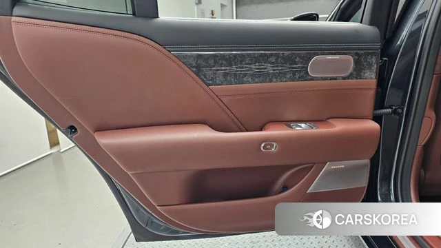 Genesis G90 (RS4) id 4740485 из Кореи 17