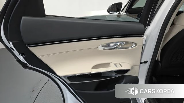 Genesis GV70 id 4681930 из Кореи 17