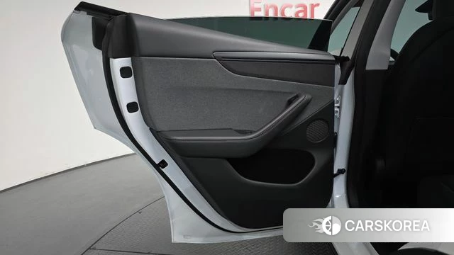 Tesla Model Y id 4706019 из Кореи 17
